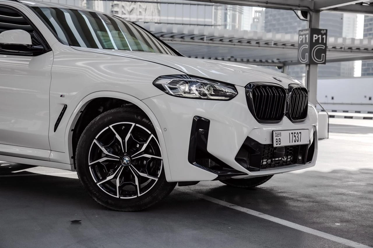 BMW X4 2022 - SUV thumbnail NaN